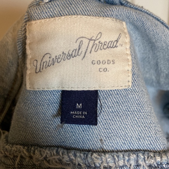 Women’s Universal Thread Jean Jacket - M - Picture 3 of 4